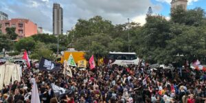 em-ato-na-capital-paulista,-estudantes-criticam-politicas-educacionais