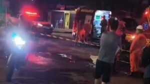 Motociclista morre após batida com caminhão; motorista é preso suspeito de embriaguez motociclista-morre-apos-batida-com-caminhao;-motorista-e-preso-suspeito-de-embriaguez