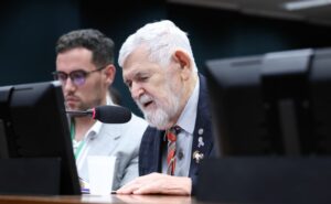 Especialistas alertam para vício em jogos entre idosos e pedem regulação de publicidade das bets especialistas-alertam-para-vicio-em-jogos-entre-idosos-e-pedem-regulacao-de-publicidade-das-bets