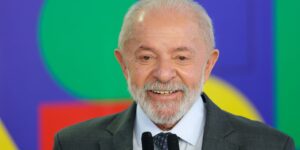 lula-participa-nesta-sexta-feira-do-sem-censura,-da-tv-brasil