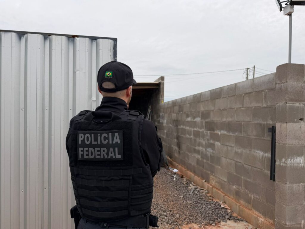PF cumpre mandado em Guaíra contra comércio ilegal de remédios para emagrecer pf-cumpre-mandado-em-guaira-contra-comercio-ilegal-de-remedios-para-emagrecer