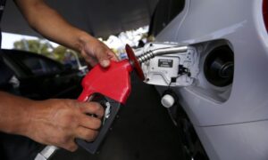 Governo propõe subvenção da gasolina em R$ 0,44 por litro governo-propoe-subvencao-da-gasolina-em-r$-0,44-por-litro