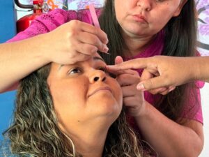 curso-de-beleza-capacita-jovens-no-cras-vida-nova