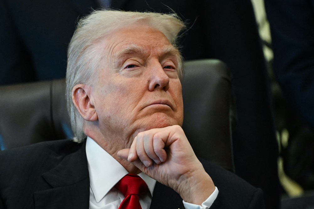 Trump considera lançar novos ataques contra o Irã, diz imprensa dos EUA trump-considera-lancar-novos-ataques-contra-o-ira,-diz-imprensa-dos-eua
