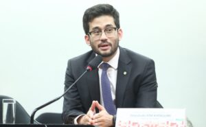 comissao-aprova-proposta-que-incentiva-doacao-de-equipamentos-de-informatica-usados