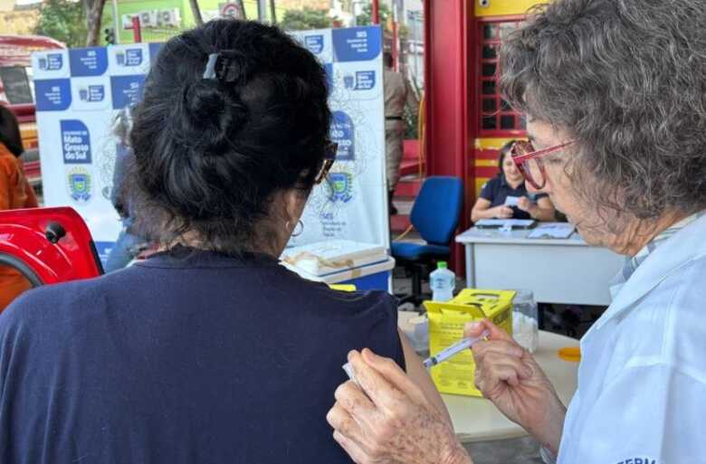 Drive-thru da vacina contra gripe entra no último dia em Campo Grande drive-thru-da-vacina-contra-gripe-entra-no-ultimo-dia-em-campo-grande