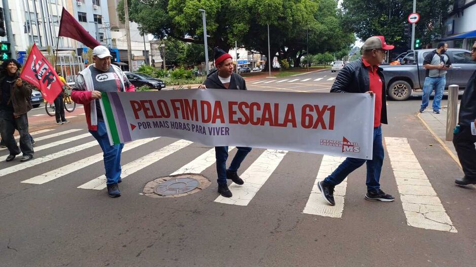 Manifestação em Campo Grande pede fim da escala 6×1 no trabalho manifestacao-em-campo-grande-pede-fim-da-escala-6×1-no-trabalho