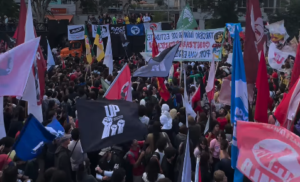 instituto-de-fisica-da-usp-sobre-alunos-em-greve:-‘ou-voltam-as-aulas-ou-perdem-o-semestre’