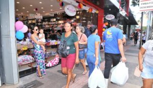 Fim da escala 6×1 pode mudar a rotina de 239 mil trabalhadores em MS fim-da-escala-6×1-pode-mudar-a-rotina-de-239-mil-trabalhadores-em-ms