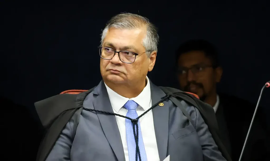 flavio-dino-cobra-plano-contra-incendios-e-da-prazo-de-10-dias-ao-governo