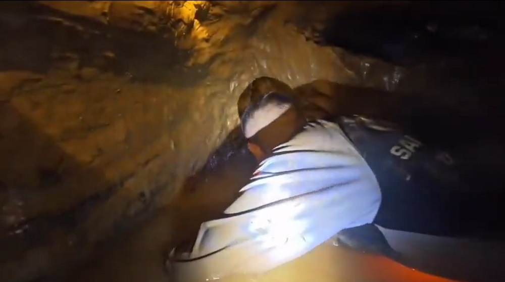 Sete pessoas estão presas em caverna no Laos há cinco dias; veja imagens sete-pessoas-estao-presas-em-caverna-no-laos-ha-cinco-dias;-veja-imagens