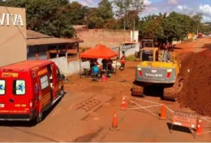 Operário morre soterrado após desmoronamento de obra de esgoto em Maracaju operario-morre-soterrado-apos-desmoronamento-de-obra-de-esgoto-em-maracaju