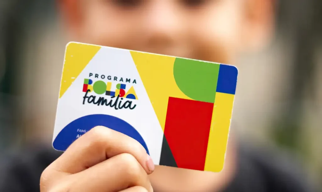 Mais de 5 milhões de famílias deixaram o Bolsa Família após aumento de renda, diz ministro mais-de-5-milhoes-de-familias-deixaram-o-bolsa-familia-apos-aumento-de-renda,-diz-ministro