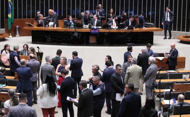 Hugo Motta destaca mudança histórica para os trabalhadores hugo-motta-destaca-mudanca-historica-para-os-trabalhadores