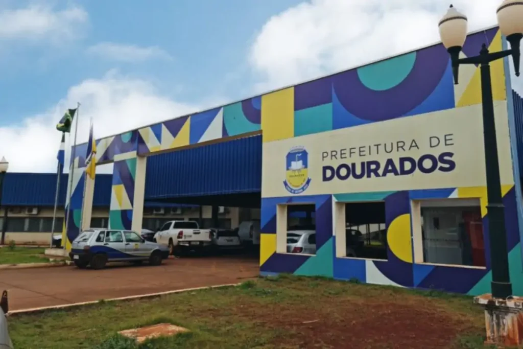 prefeitura-de-dourados-antecipa-salarios-de-maio-para-9.503-servidores-municipais