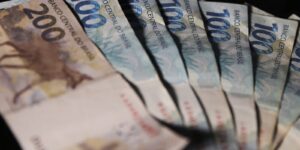 Superávit primário do Governo Central fica em R$ 25,2 bilhões em abril superavit-primario-do-governo-central-fica-em-r$-25,2-bilhoes-em-abril