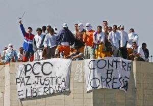 PCC e CV terroristas: governistas alertam para ameaça ao Brasil, e oposição celebra medida pcc-e-cv-terroristas:-governistas-alertam-para-ameaca-ao-brasil,-e-oposicao-celebra-medida