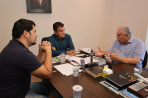 Marçal Filho recebe presidente para discutir melhorias no Douradão marcal-filho-recebe-presidente-para-discutir-melhorias-no-douradao