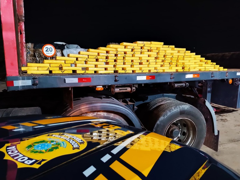 PRF realiza grande apreensão de cocaína em rodovia de MS prf-realiza-grande-apreensao-de-cocaina-em-rodovia-de-ms