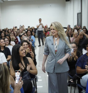 atendimentos-gratuitos-e-palestra-com-alice-salazar-marcam-a-semana-do-mei-em-tres-lagoas