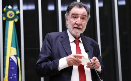 comissao-aprova-criterios-para-colacao-de-grau-antecipada-em-universidades