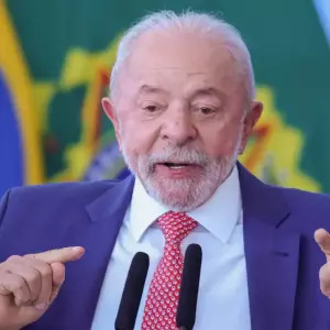“nao-aceitamos-ser-tratados-como-moleques”,-diz-lula-sobre-decisao-dos-eua