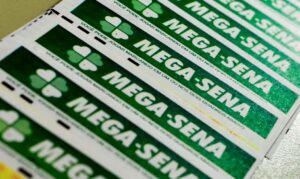 mega-sena-acumula-e-premio-chega-a-r$-16-milhoes