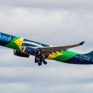 Avião da Seleção Brasileira faz voo especial sobre praias do Rio antes de embarque para a Copa aviao-da-selecao-brasileira-faz-voo-especial-sobre-praias-do-rio-antes-de-embarque-para-a-copa