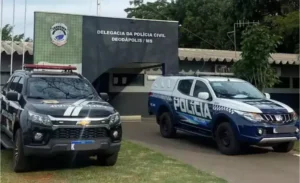 Mulher dá entrada ferida em hospital e companheiro é preso na rodoviária de Deodápolis Mulher dá entrada ferida em hospital e companheiro é preso na rodoviária de Deodápolis