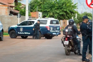 Jovem com mandado de prisão é capturado após perseguição em Paranaíba Jovem com mandado de prisão é capturado após perseguição em Paranaíba