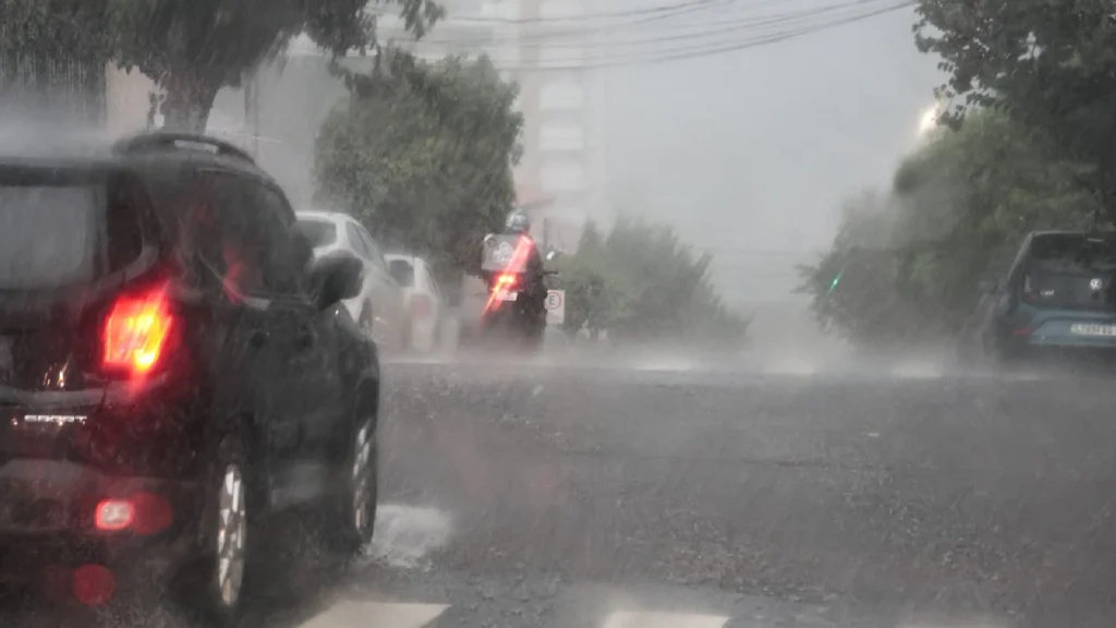 Chuva intensa atinge Mato Grosso do Sul e cidade registra mais de 116 mm em 24 horas Chuva intensa atinge Mato Grosso do Sul e cidade registra mais de 116 mm em 24 horas