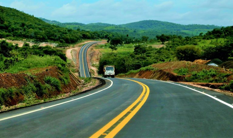 MS amplia malha rodoviária e avança rumo a 6,6 mil km de estradas pavimentadas até 2030 MS amplia malha rodoviária e avança rumo a 6,6 mil km de estradas pavimentadas até 2030