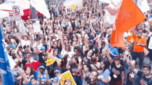 Professores de SP rejeitam proposta da prefeitura e greve continua