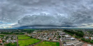 El Niño deve voltar forte e pode mudar padrão de chuva e calor no Brasil
