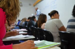Semana começa com concursos e seleções em MS com salários de até R$ 11,5 mil