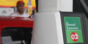 Preço médio do etanol recua em 19 estados e no DF; queda chega a 2,40% em São Paulo
