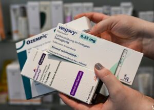 Uso de emagrecedores em MS: entre saúde e pressão estética Uso de emagrecedores em MS: entre saúde e pressão estética