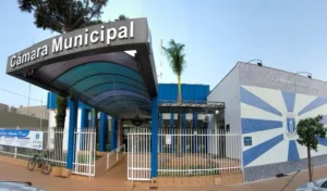 Vereadores fazem duas eleições no mesmo dia e entram na mira do MPE Vereadores fazem duas eleições no mesmo dia e entram na mira do MPE