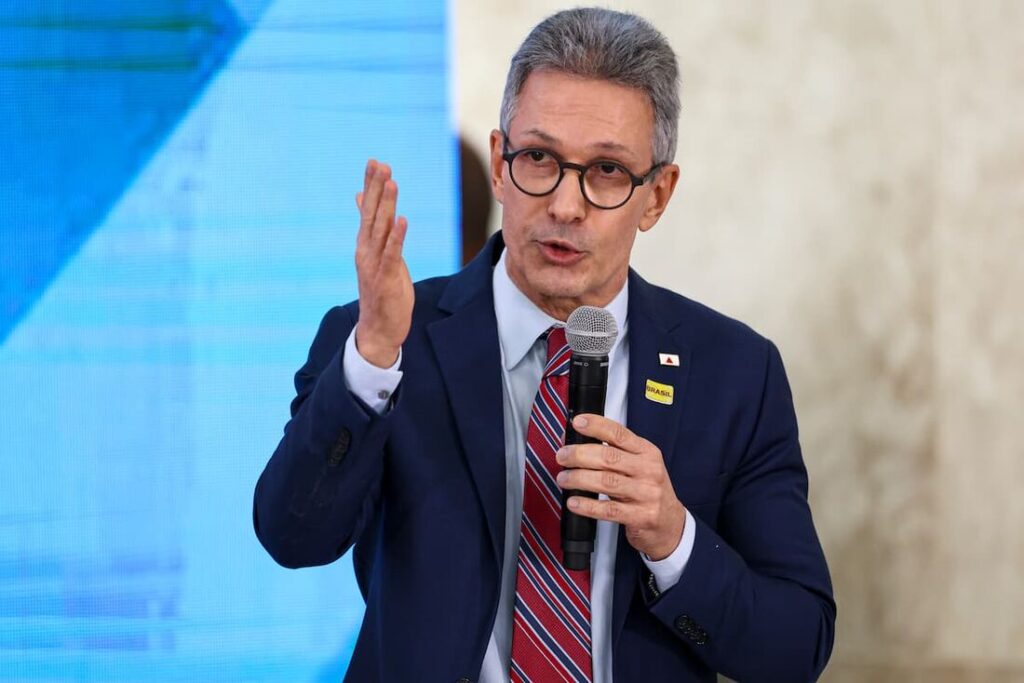 Zema diz que vai privatizar “tudo” se for eleito presidente em 2026 Zema diz que vai privatizar “tudo” se for eleito presidente em 2026