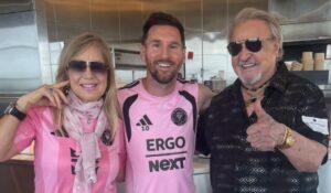 Messi realiza sonho de Quico, de ‘Chaves’, em encontro no Inter Miami