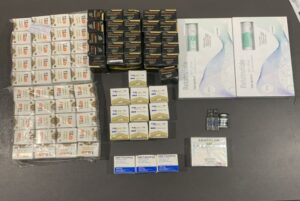 Ação conjunta apreende medicamentos contrabandeados em Bataguassu e causa prejuízo de R$ 236 mil ao crime organizado Ação conjunta apreende medicamentos contrabandeados em Bataguassu e causa prejuízo de R$ 236 mil ao crime organizado