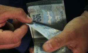 Abono salarial começa a ser pago para nascidos em maio e junho nesta sexta-feira