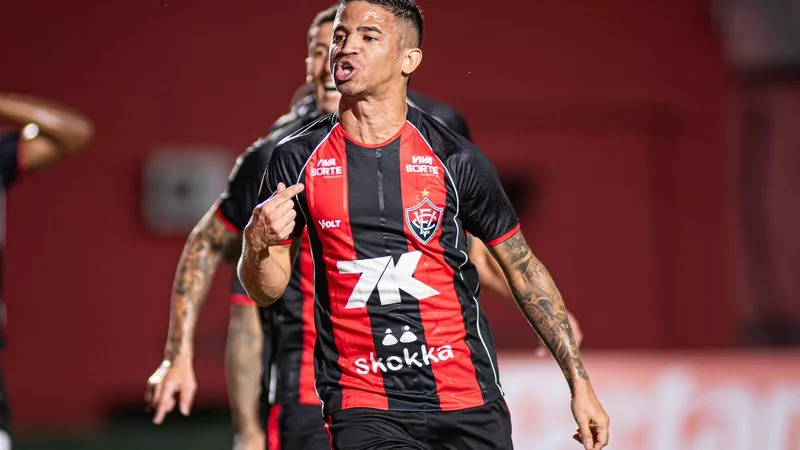 Vitória mostra eficiência e elimina Flamengo da Copa do Brasil Vitória mostra eficiência e elimina Flamengo da Copa do Brasil