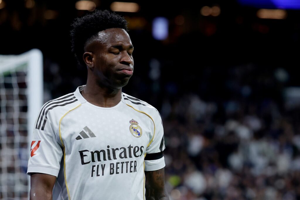 Crise no Real Madrid expõe questionamentos sobre liderança de Vini Jr.