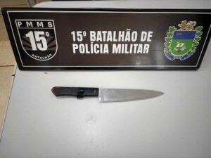 Homem é socorrido após levar facada no pescoço em alojamento em Maracaju Homem é socorrido após levar facada no pescoço em alojamento em Maracaju
