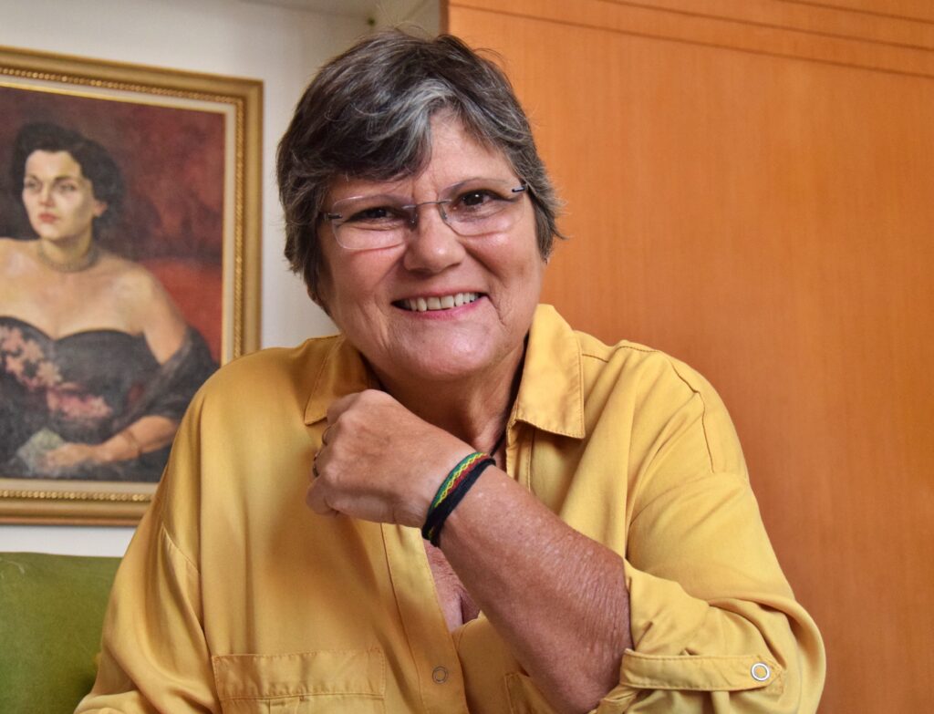 entre-o-6-e-o-9:-quando-a-politica-atravessa-relacoes