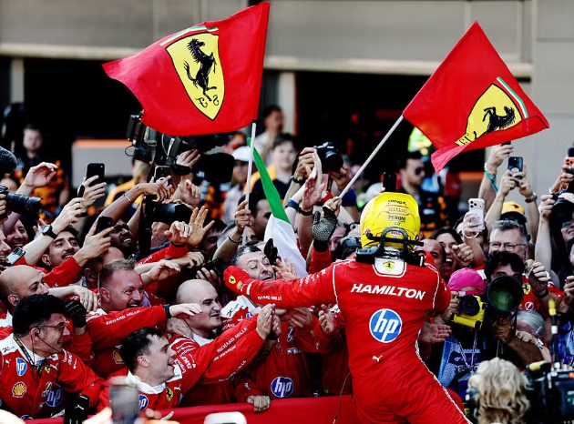 Depois de dois anos, Hamilton vence a 1ª com a Ferrari depois-de-dois-anos,-hamilton-vence-a-1a-com-a-ferrari