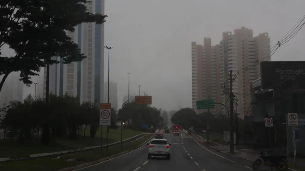 Frente fria avança sobre MS e pode provocar a onda de frio mais intensa de 2026 frente-fria-avanca-sobre-ms-e-pode-provocar-a-onda-de-frio-mais-intensa-de-2026
