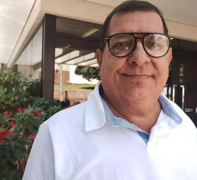 Homem de 66 anos morre após queda ao descer de ônibus na Capital homem-de-66-anos-morre-apos-queda-ao-descer-de-onibus-na-capital