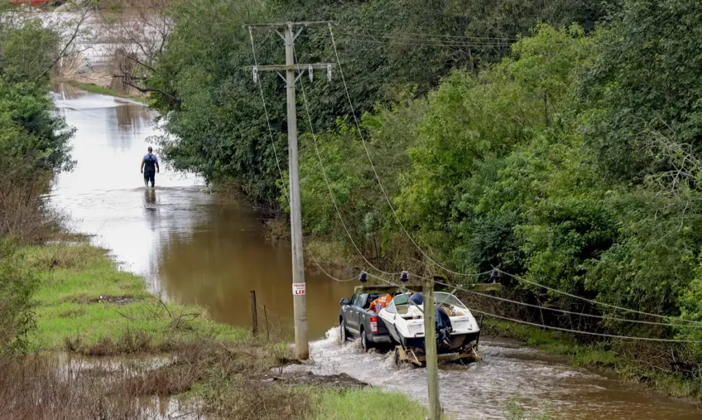defesa-civil-alerta-para-risco-de-inundacoes-no-norte-do-rio-grande-do-sul
